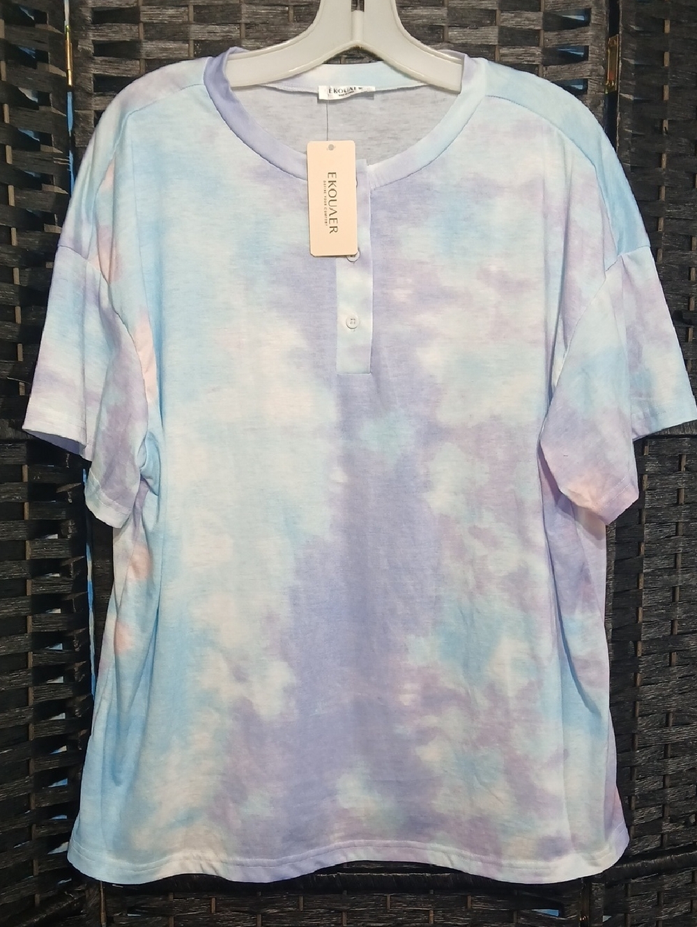NWT Ekouaer Pastel Tie-Dye Henley Tee - Lavender & Baby Blue SZ XXL